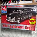 AMT 1/25 - 1949 Ford Custom Coupe