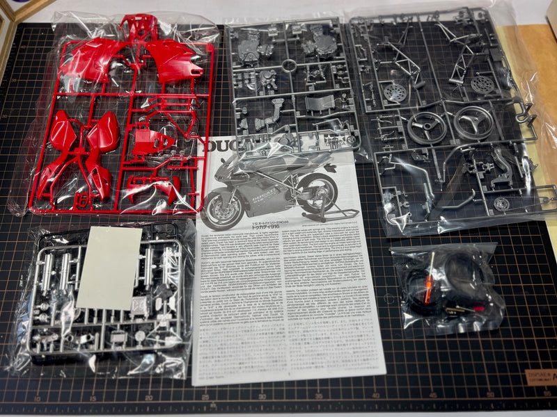 Tamiya 1/12 Ducati 916