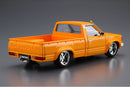 Aoshima 1/24 DATSUN TRUCK CUSTOM '82 NISSAN