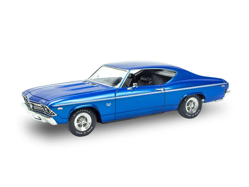 REVELL - 1/25 1969 Chevy Chevelle SS396 w/Firestone Tires