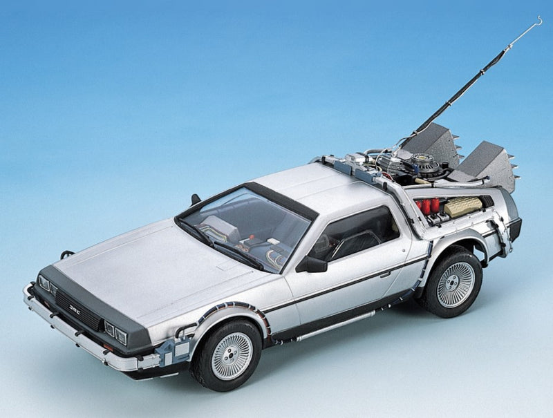 Aoshima 1/24 Back To The Future DELOREAN from PART I