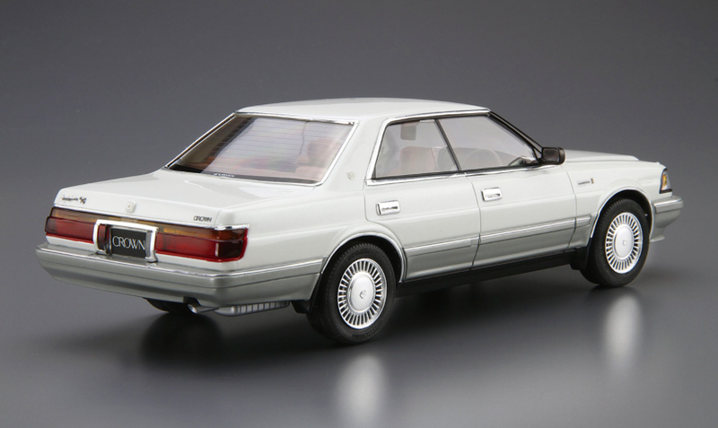 Aoshima 1/24 Toyota UZS131 Crown Royalsaloon G '89