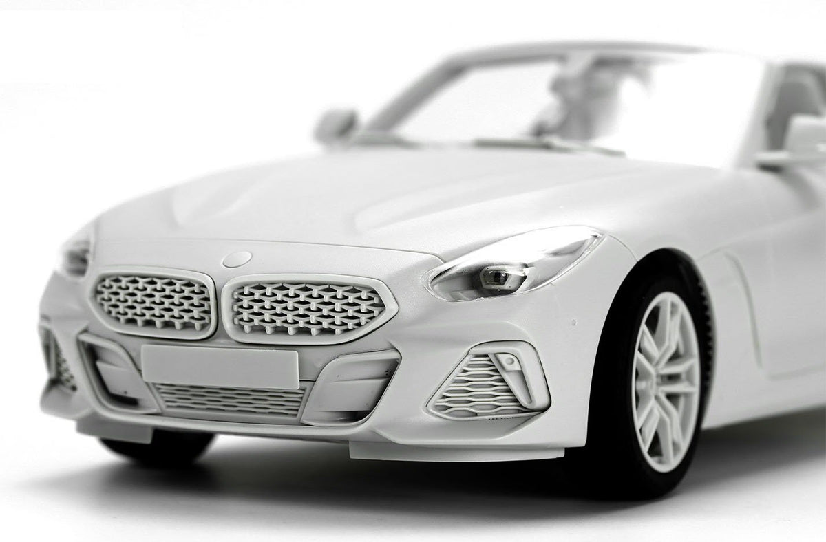 モンモデル 1/24  Z4 Meng 1/24 BMW Z4 M40i Scale Model Kit | Scale Riders