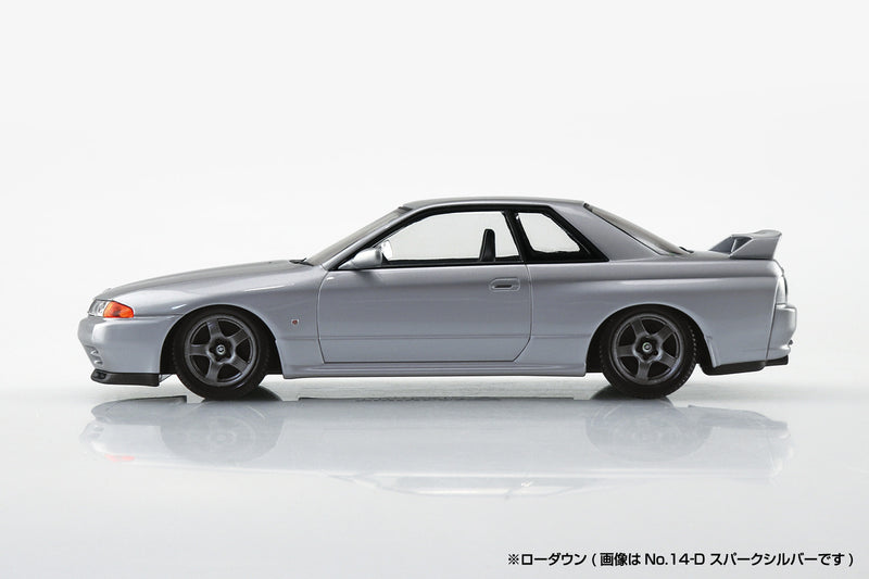 Aoshima 1/32 Nissan R32 Skyline GT-R(Spark Silver）