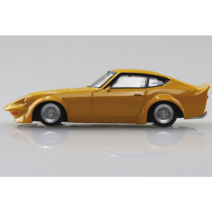 Aoshima 1:64 Fairlady Z, 1973 (S30) Yellow Grachan Series.13